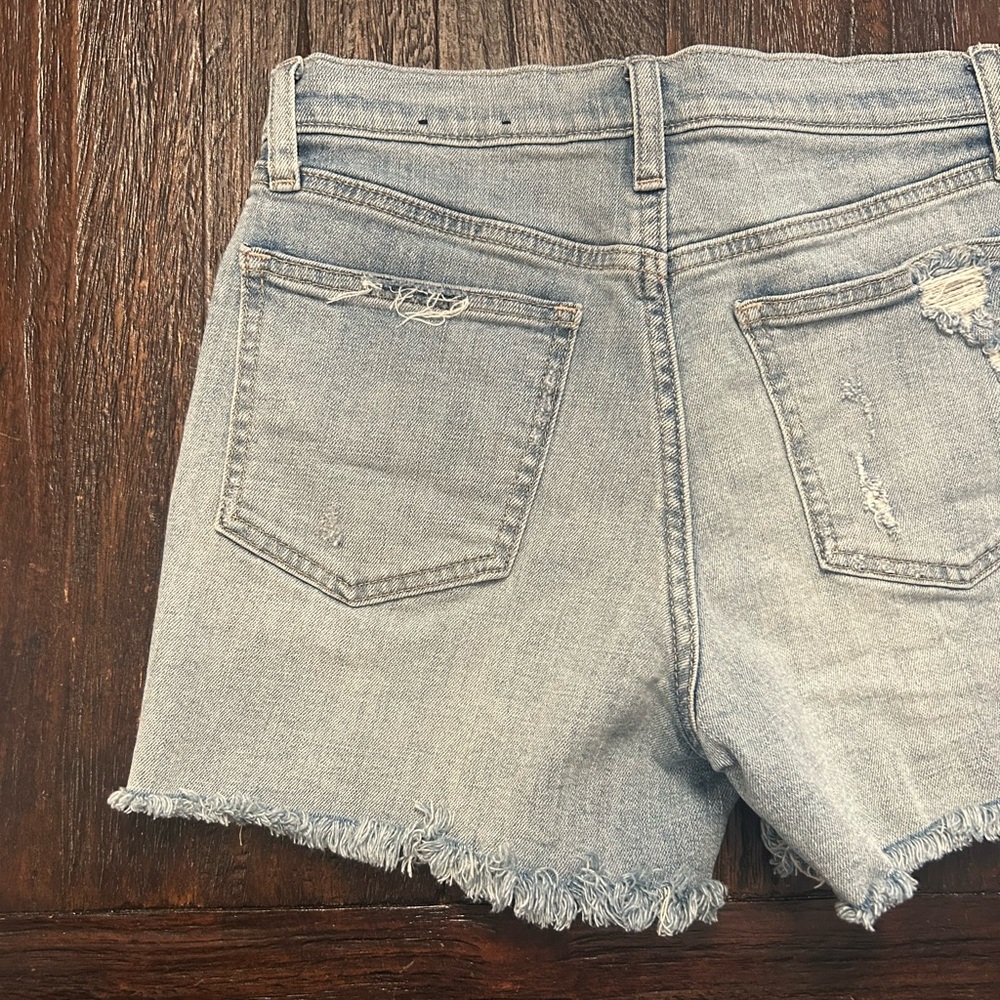 GAP Blue Jean Shorts Distressed Mid-Thigh - Picture 1 of 6